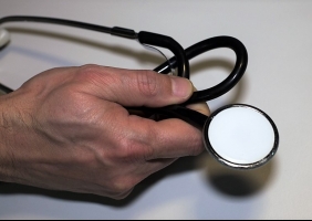 Médicos de urgência no Hospital de Faro na passagem de ano são insuficientes