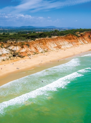 PRAIA DA FALÉSIA VOLTA A OCUPAR O TOP 5 MUNDIAL
