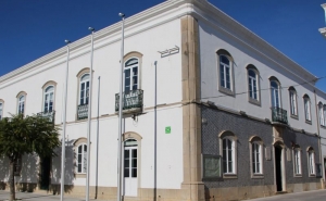 LOCAIS DE ABRIGO CLIMATIZADOS DISPONÍVEIS  DEVIDO ÀS TEMPERATURAS ELEVADAS