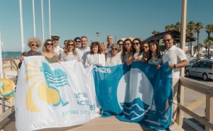 FARO HASTEIA BANDEIRAS AZUIS E REFORÇA ACESSIBILIDADE, SEGURANÇA E SUSTENTABILI-DADE NAS PRAIAS DO CONCELHO