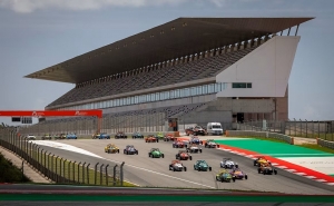 Dose dupla de corridas | Abril fecha com ação no AIA e no KIA   