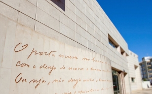 BIBLIOTECA MUNICIPAL DE FARO ACOLHE APRESENTAÇÃO DO LIVRO DE POESIA «MAR-CÉU», DE ANGÉLICA BASTOS