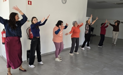 Iara Lourenço leva dança, bem-estar e alegria ao projeto Quarteira Longevidade com Qualidade 