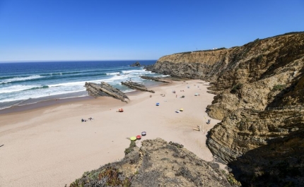 ODEMIRA COM 11 PRAIAS BANDEIRA AZUL, 9 QUALIDADE DE OURO E 3 ZERO POLUIÇÃO
