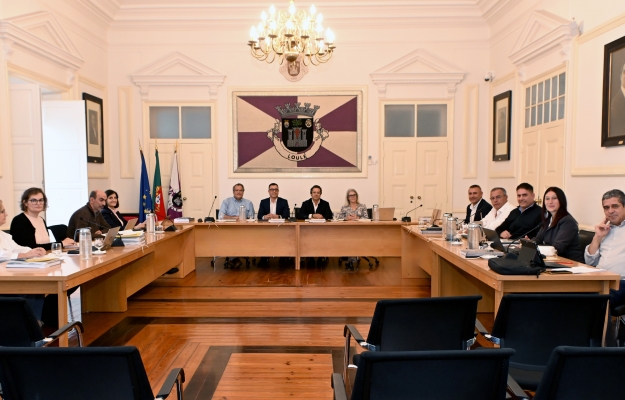 TELMO PINTO DISTRIBUI PELOUROS E FUNÇÕES NA CÂMARA MUNICIPAL DE LOULÉ