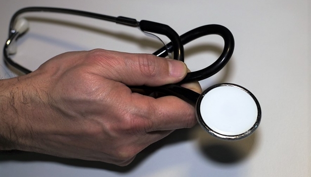 Médicos de urgência no Hospital de Faro na passagem de ano são insuficientes