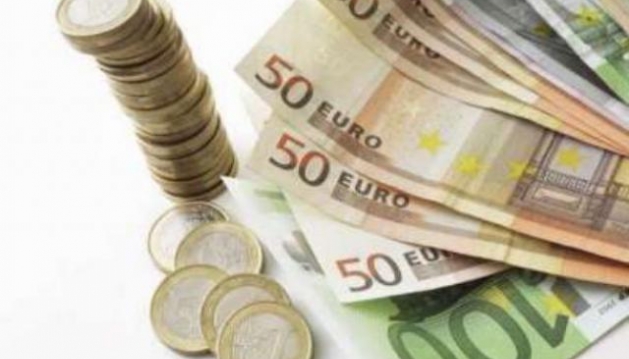 Salário mínimo nacional sobe para 920 euros a partir de hoje