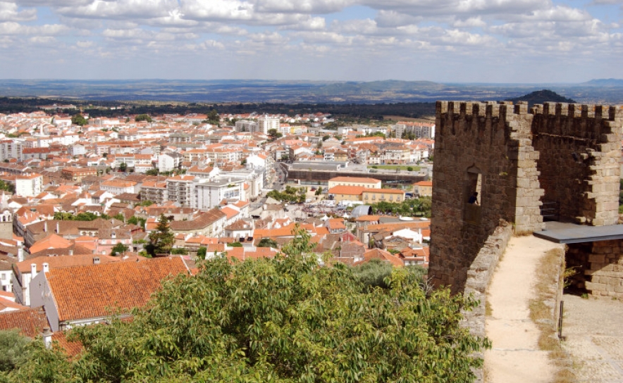 Trocar a cidade pela aldeia? Sim, à «caça» de casas maiores e mais baratas