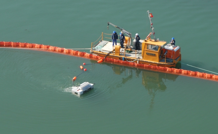 POLEX 2015: Autoridade Marítima em exercício de combate à poluição do mar no Porto de Lagos
