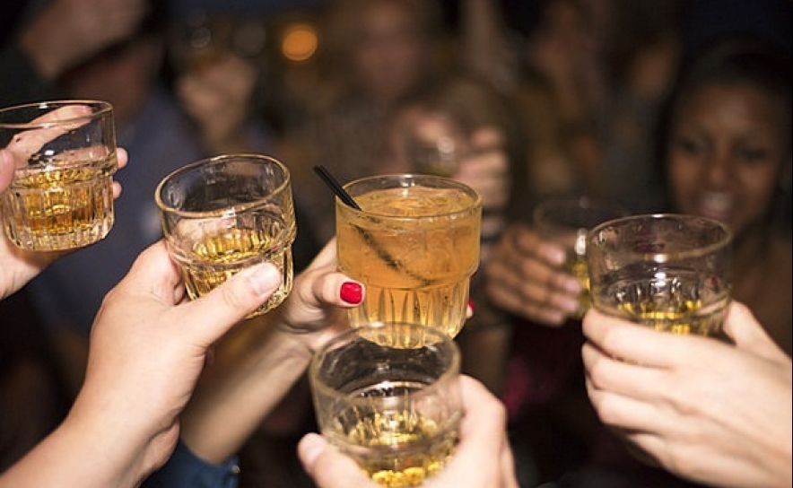 Governo lança campanha de sensibilização sobre consumo de álcool por jovens e adolescentes