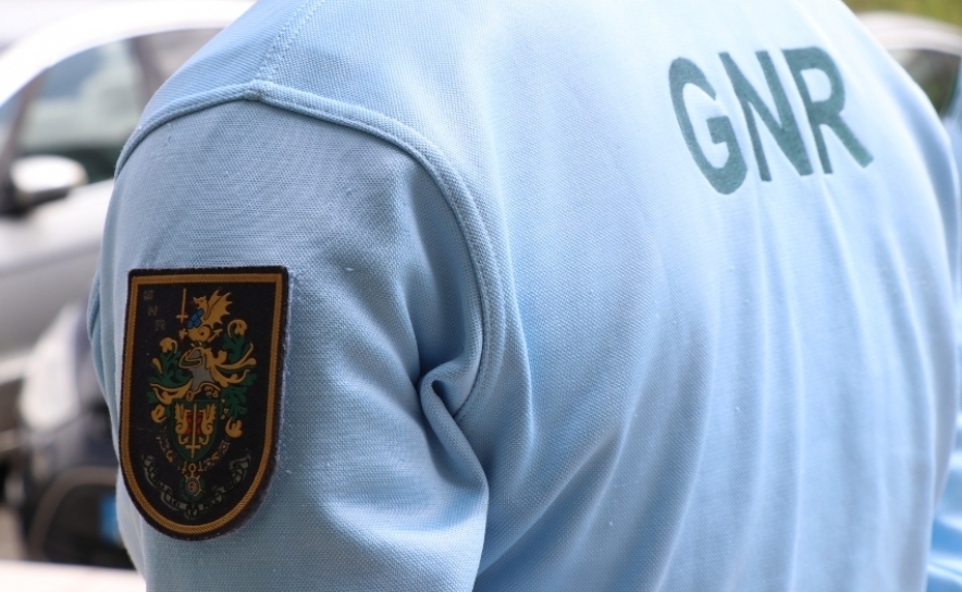 Doze pessoas identificadas pela GNR após alerta de desembarque em Aljezur