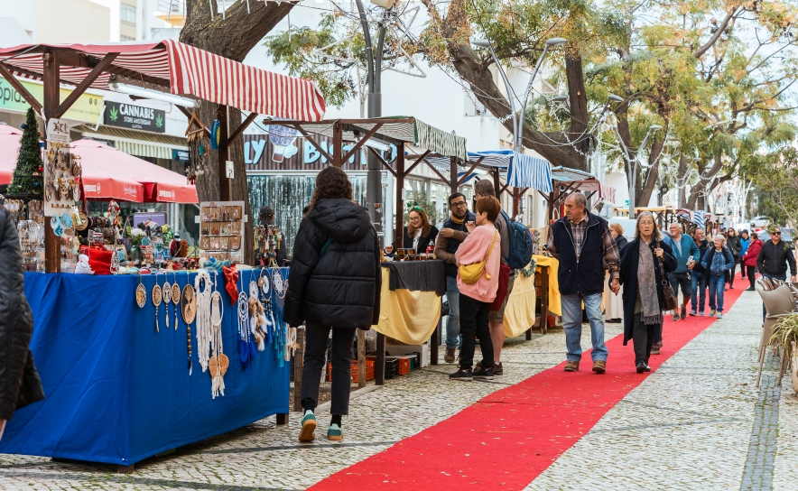 Quarteira enche-se de iniciativas para celebrar o Natal