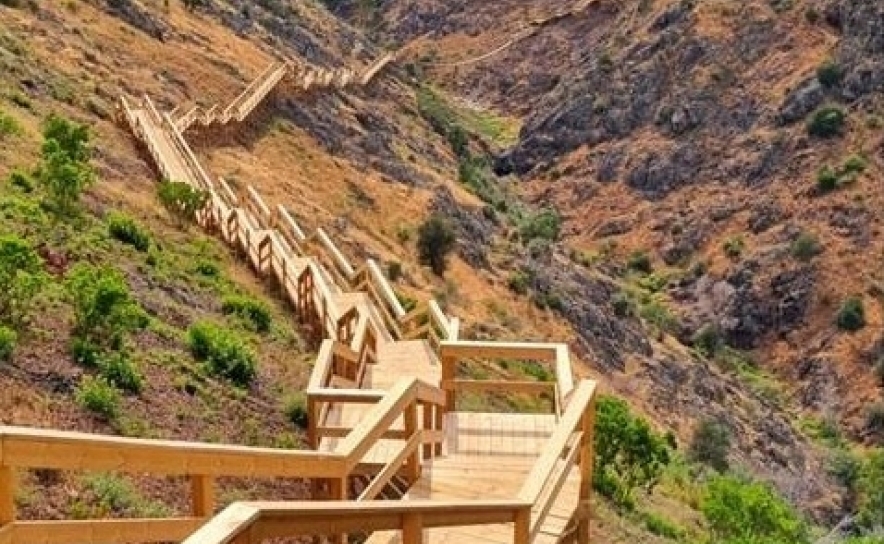 MINISTRA DA COESÃO TERRITORIAL INAUGURA PASSADIÇO DO BARRANCO DO DEMO EM ALFERCE – MONCHIQUE