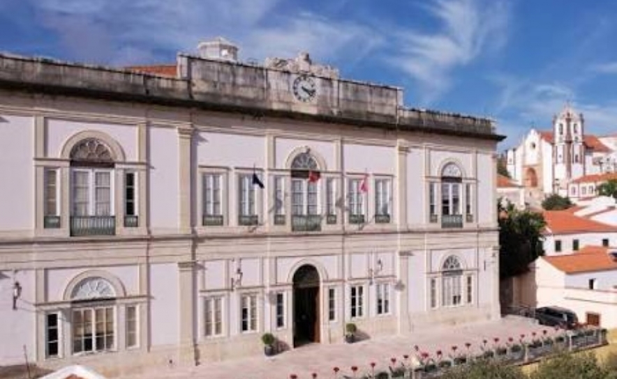 SILVES | NOVOS CONCURSOS PARA AS ÁREAS DE PEDREIRO E DESENHADOR