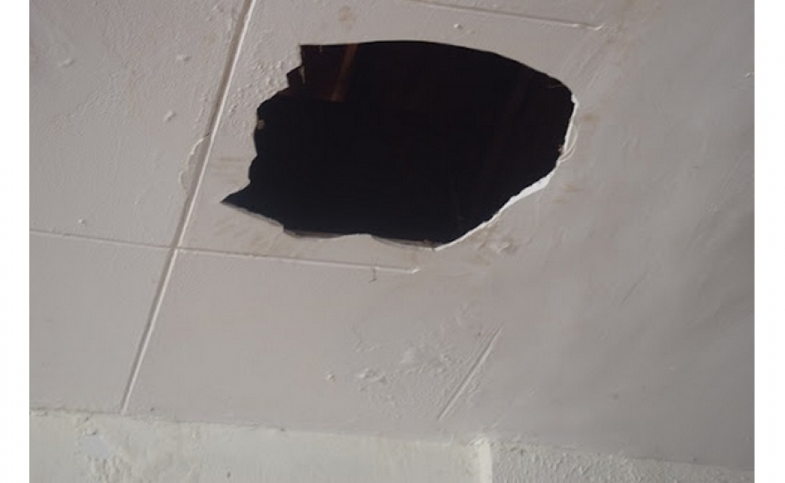 Desabamento de teto de edifício provoca quatro desalojados em Silves