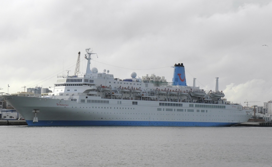 APS esclarece sobre entrada de cruzeiro «Thomson Spirit» no porto de Portimão 