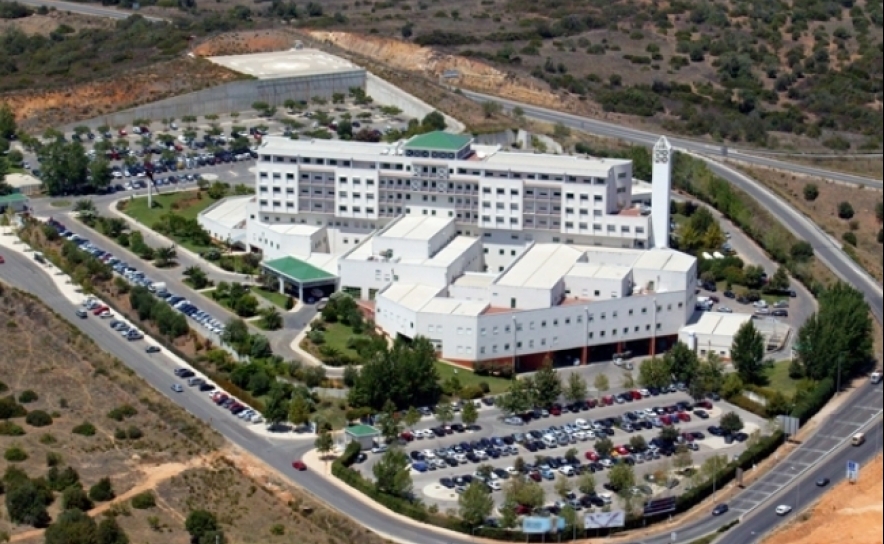 Concentração de utentes junto ao Hospital de Portimão 24 de Fevereiro 2018