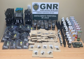 Vilamoura – Apreensão de mais de 700 produtos em loja de canábis