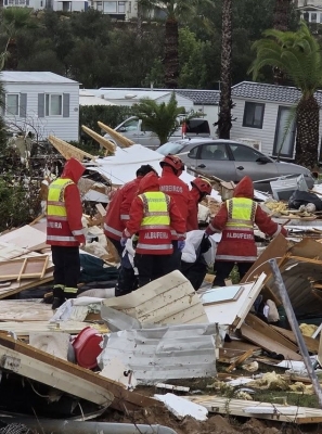 Um morto e mais de 20 feridos após fenómeno de vento forte em Albufeira