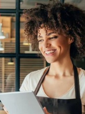 Jovens que trabalham no verão descontam no IRS? Conhece os pormenores