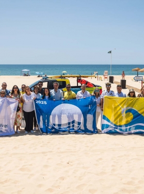 Castro Marim é o primeiro município do Algarve e hastear Bandeira Azul, Praia Acessível e Qualidade de Ouro