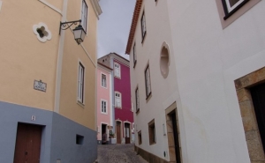 Câmara de Monchique aumenta apoio aos Jovens na recuperação e aquisição de habitação própria até 10 Mil euros.