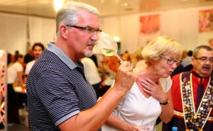 ALBUFEIRA RECEBE 9ª GRANDE MOSTRA DE VINHOS DE PORTUGAL NO ESPAÇO MULTIUSOS 