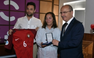 PEDRO CARY E ALEXANDRE COSTA DISTINGUIDOS COM MEDALHA DE MÉRITO MUNICIPAL DE LOULÉ