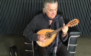 CONHECER JOSÉ MARIA VAZ DE ALMEIDA, FUNDADOR DA BRIGADA VICTOR JARA, EM «DOS SABORES DA CULTURA»