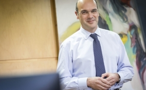 Acesso à habitação e baixos salários de pessoas qualificadas “são o problema mais sério” do país