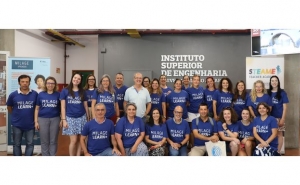 UAlg promove capacitação de atuais e futuros docentes na Academia de Professores STEAME