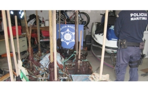 Polícia Marítima de Tavira apreende 20 arrastos de mão ilegais 