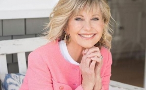 Morreu Olivia Newton-John, protagonista de Grease
