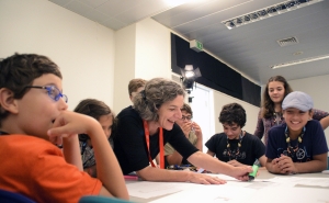 MADALENA WALLENSTEIN FALA SOBRE ARTE E EDUCAÇÃO PARA A INFÂNCIA NAS «CONVERSAS À QUINTA» DO CINE-TEATRO LOULETANO