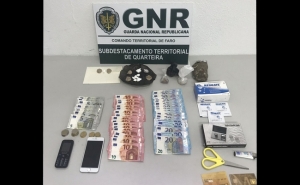 Quarteira – Apreensão de mais de 800 doses de heroína