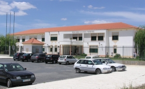 EBI de Martim Longo com nova sala de expressão artística e melhoria de condições escolares