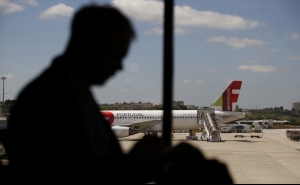 Transporte aéreo sobe em agosto, mas fica ainda 40% abaixo do período pré-pandemia