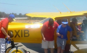 Garvetur apoia batismo de voo de mais de 200 crianças e adultos 