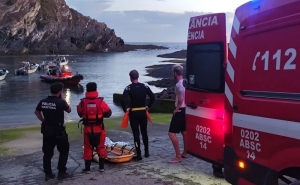 Resgatado jovem após queda de arriba na praia do Tonel em Odemira