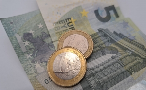 Taxa de poupança das famílias em queda na Zona Euro