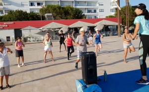 QUARTEIRA | Nova aula de Fitness com Luciana Almeida ainda mais divertida 