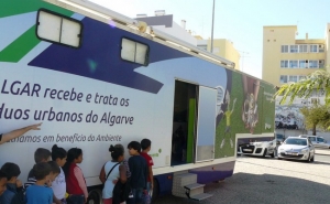 VEÍCULO DE EDUCAÇÃO AMBIENTAL DA ALGAR PODE SER VISITADO EM LOULÉ