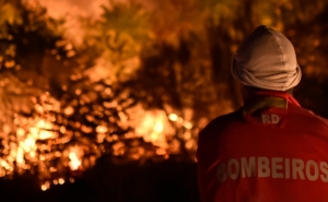 Incêndios: Proteção Civil nacional emite aviso à população com medidas preventivas
