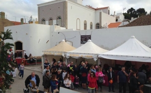 Em Ferragudo fez-se a maior Feira de Natal de sempre e dinamizou-se a imagem da vila presépio à Beira Mar Plantada