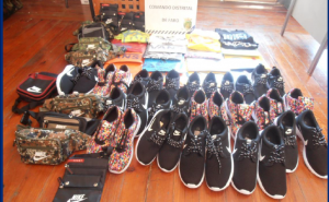  PSP IDENTIFICA DOIS CIDADÃOS POR CONTRAFACÇÃO DE VESTUÁRIO DE MARCA 