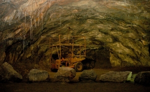 WORKSHOP INTERNACIONAL DE ARQUITETURA «UNDER SCAPES» VAI ESTUDAR MINA DE SAL-GEMA EM LOULÉ