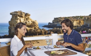 Algarve promove cicloturismo e dieta mediterrânica na Fitur 