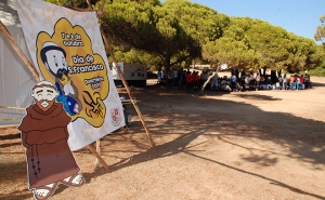 Lobitos do CNE comemoraram o patrono S. Francisco em Quarteira