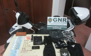 Quarteira – Detido por furtos e roubos em residências no Algarve