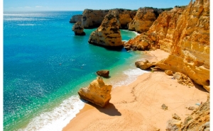 ALGARVE NOMEADO PARA MELHOR DESTINO DE PRAIA DA EUROPA